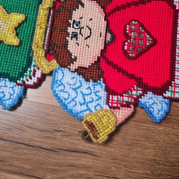 Design Works Coated Plastic Angel Trio Christmas Wall Hanging Completed - Picture 3 of 5